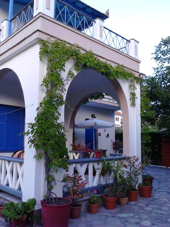 Alexandra Studios Stafylos