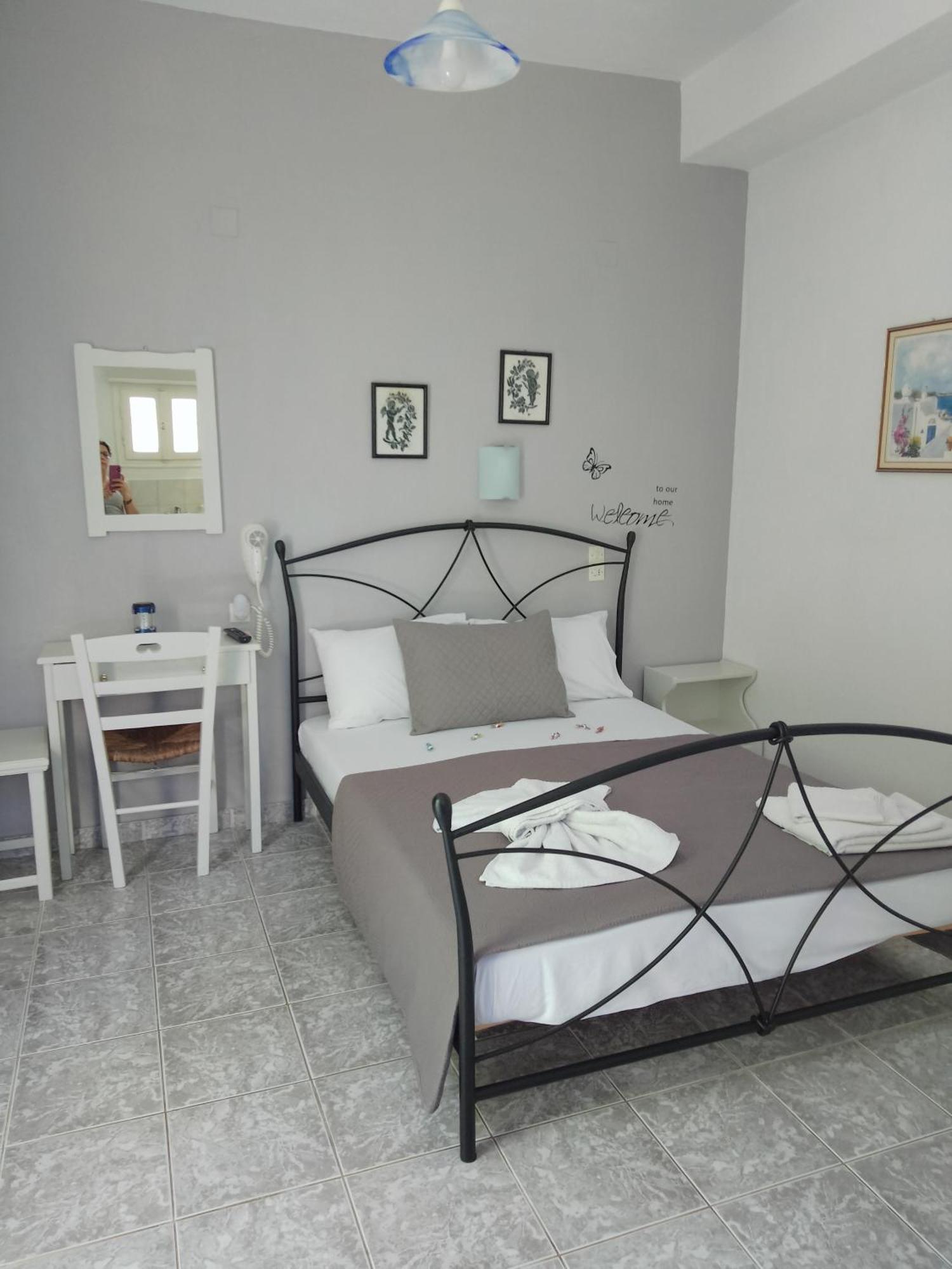 Alexandra Studios Stafylos