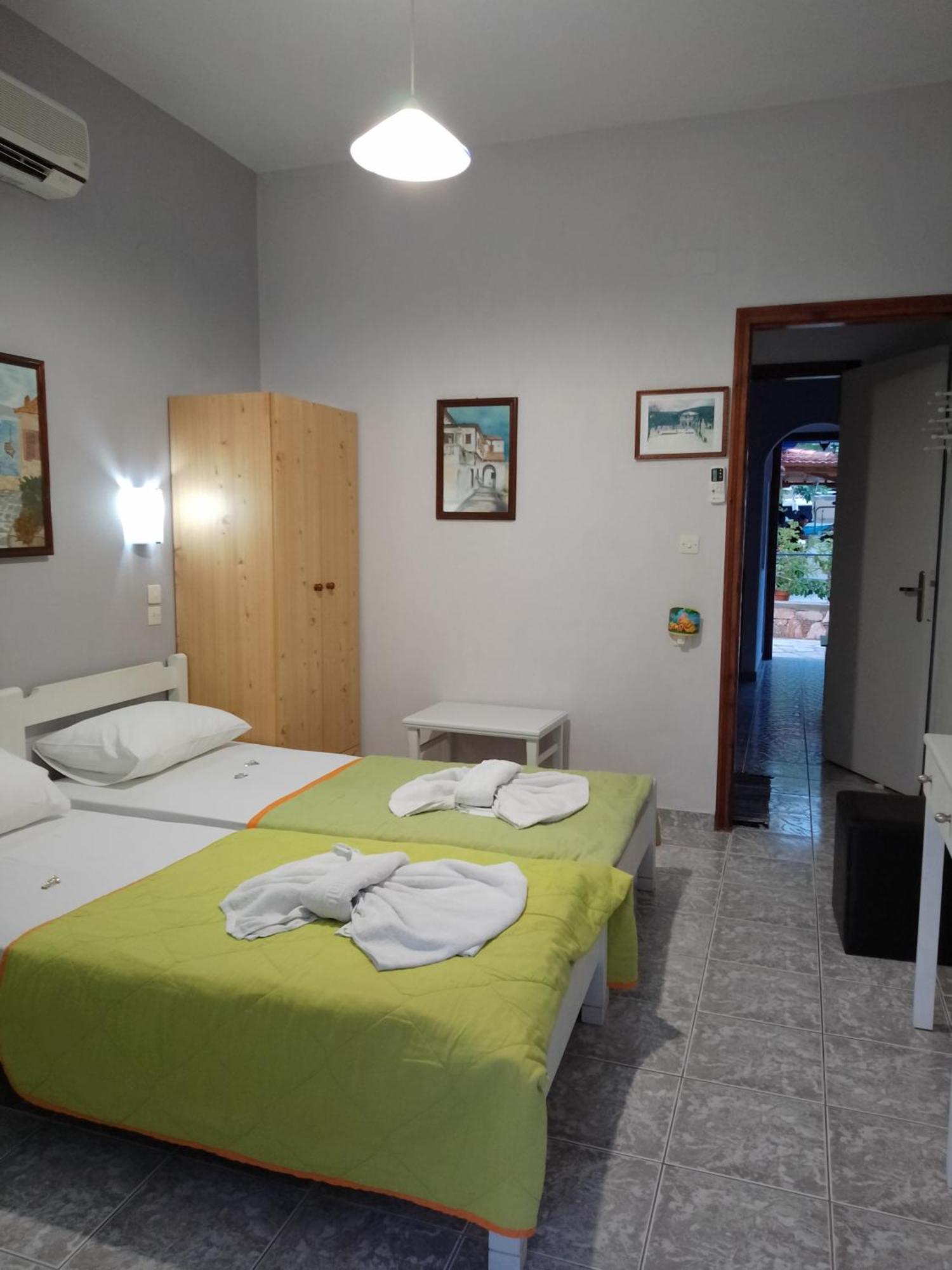Alexandra Studios Stafylos
