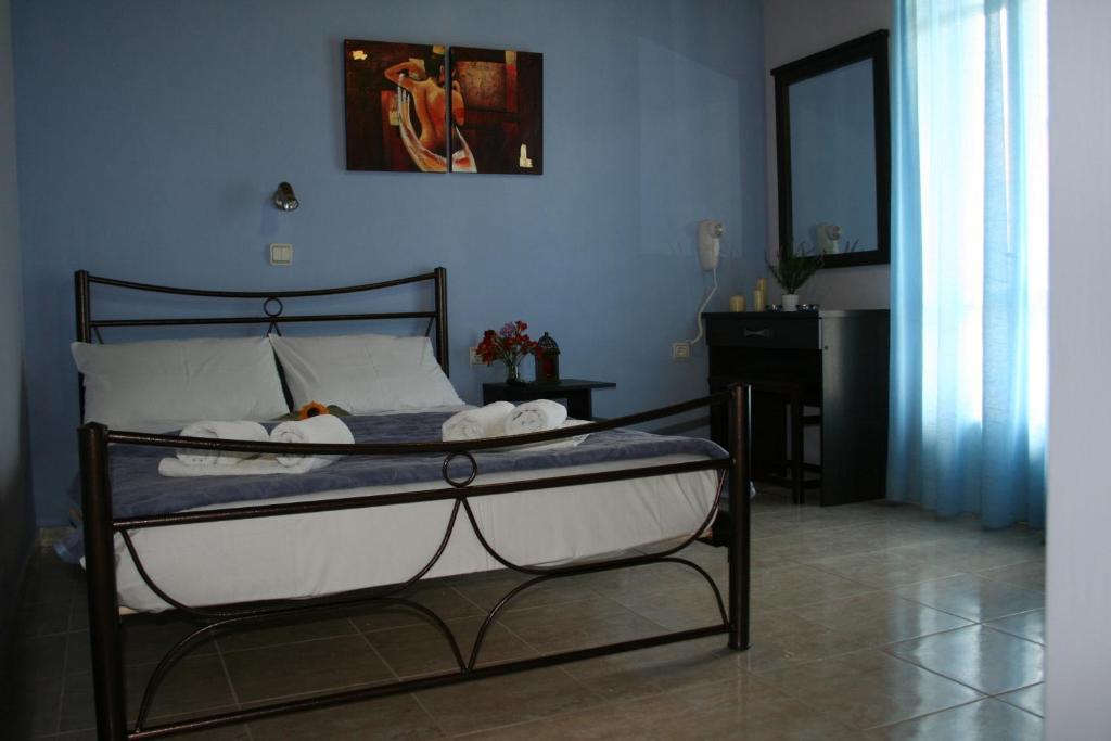 Alexandra Studios *